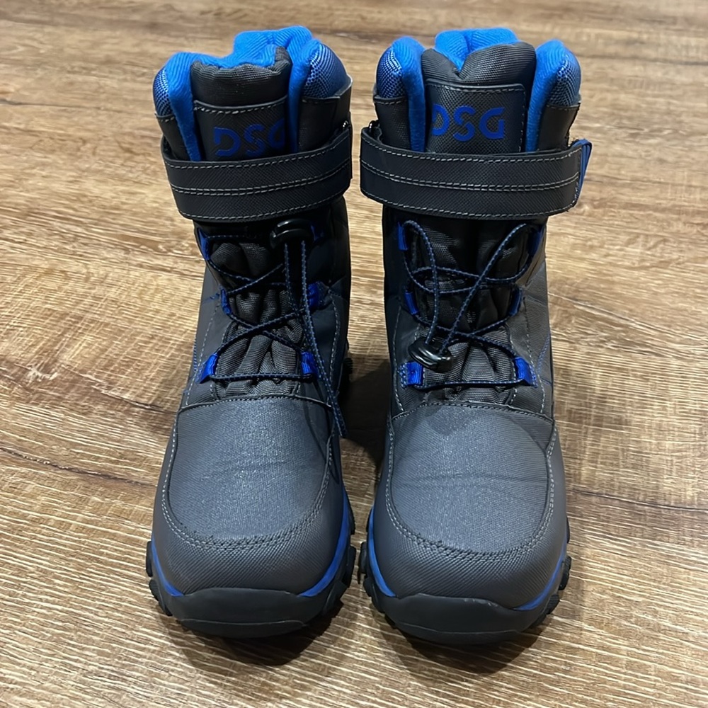 Snow boots - Picture 3 of 4